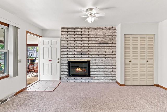 2834 Commercial Avenue, Madison, WI 53704