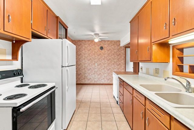 2834 Commercial Avenue, Madison, WI 53704