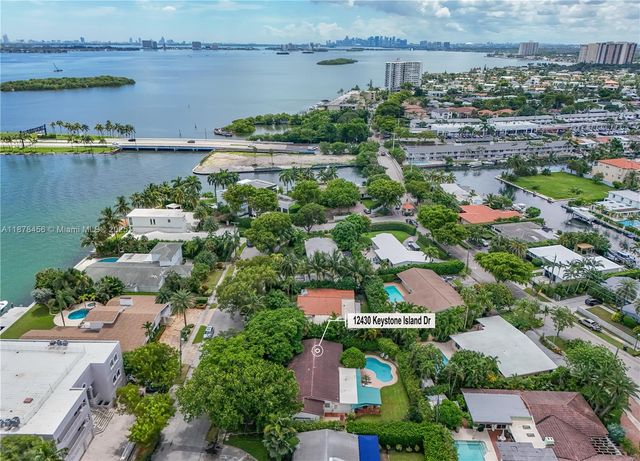 12430 Keystone Island Dr, North Miami, FL 33181
