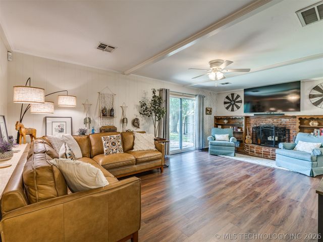 3830 S 90th East Avenue, Tulsa, OK 74145