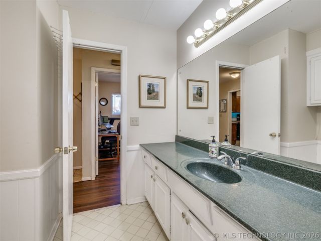 3830 S 90th East Avenue, Tulsa, OK 74145