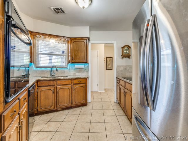 3830 S 90th East Avenue, Tulsa, OK 74145