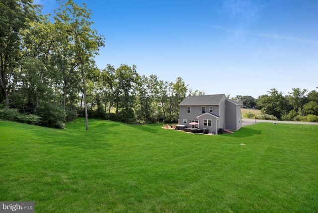 6224 RACHEL DR, Slatington, PA 18080
