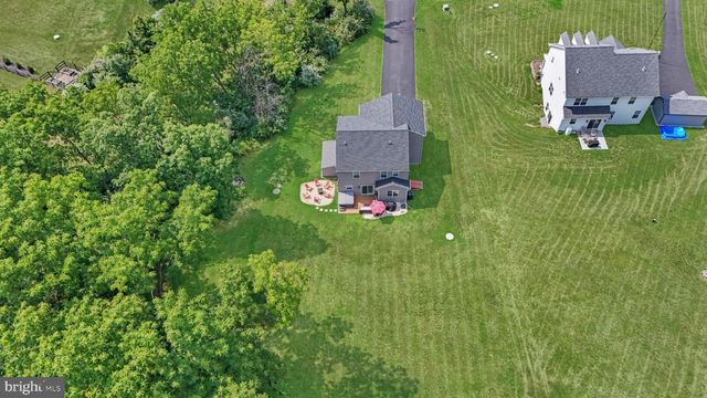 6224 RACHEL DR, Slatington, PA 18080