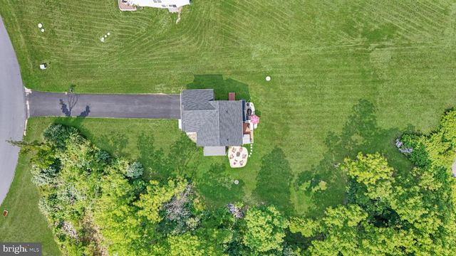 6224 RACHEL DR, Slatington, PA 18080