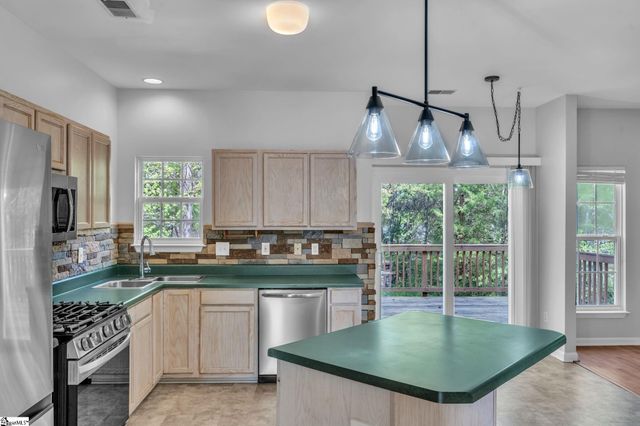 205 Moncton Place, Simpsonville, SC 29681
