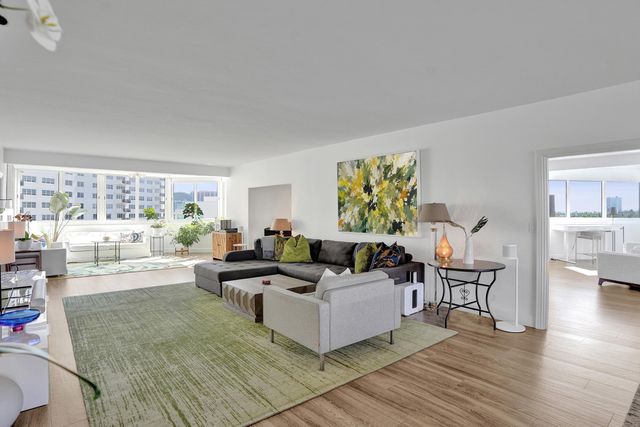 333 Sunset Drive 401, Fort Lauderdale, FL 33301