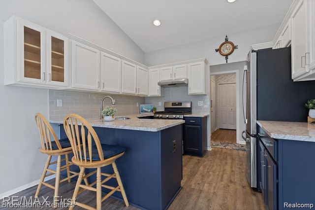 41021 Glenleven Court, Clinton Charter Township, MI 48038