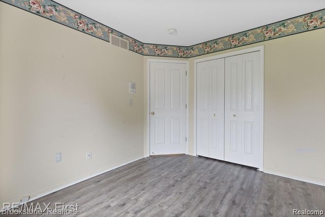 41021 Glenleven Court, Clinton Charter Township, MI 48038
