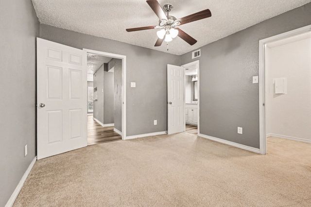 3645 W Northgate Drive 201, Irving, TX 75062
