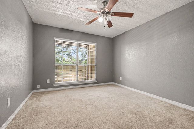 3645 W Northgate Drive 201, Irving, TX 75062