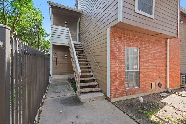 3645 W Northgate Drive 201, Irving, TX 75062