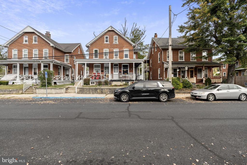 115 JEFFERSON ST, East Greenville, PA 18041