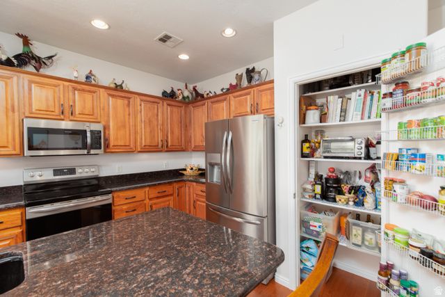 1144 N SPRING VALLEY DR, Washington, UT 84780