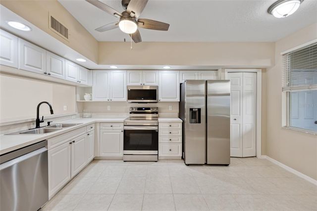1200 COUNTRY CLUB DRIVE 6103, Largo, FL 33771