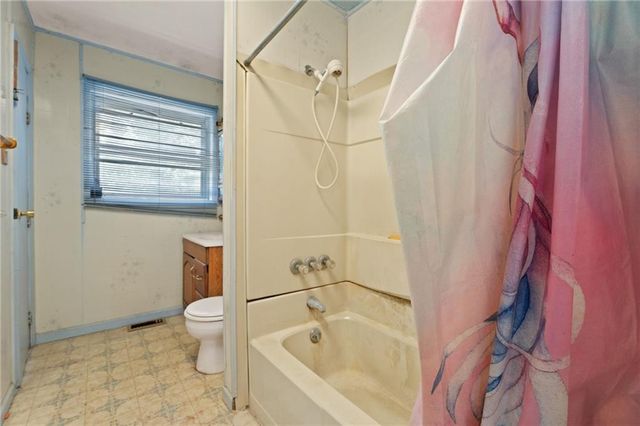 6186 Holiday Boulevard, Forest Park, GA 30297