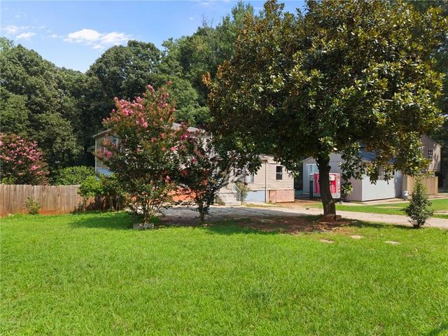 6186 Holiday Boulevard, Forest Park, GA 30297