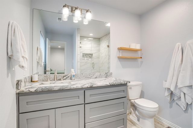 5624 Donnelly Avenue, Fort Worth, TX 76107