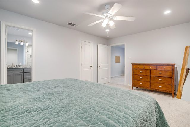 5624 Donnelly Avenue, Fort Worth, TX 76107