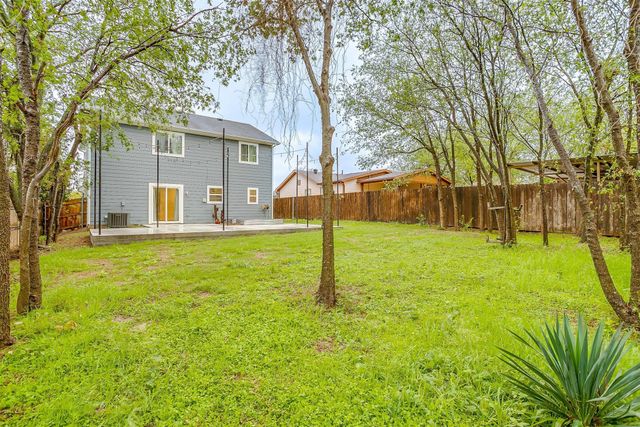 5624 Donnelly Avenue, Fort Worth, TX 76107