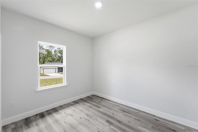 8809 N CIRCULAR WAY, Dunnellon, FL 34434