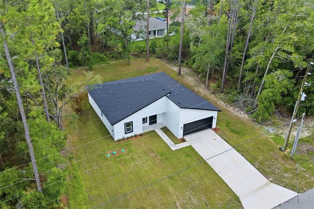 8809 N CIRCULAR WAY, Dunnellon, FL 34434