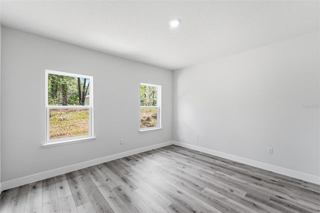 8809 N CIRCULAR WAY, Dunnellon, FL 34434