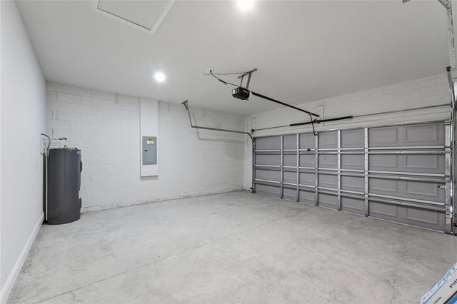 8809 N CIRCULAR WAY, Dunnellon, FL 34434