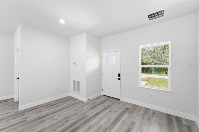 8809 N CIRCULAR WAY, Dunnellon, FL 34434