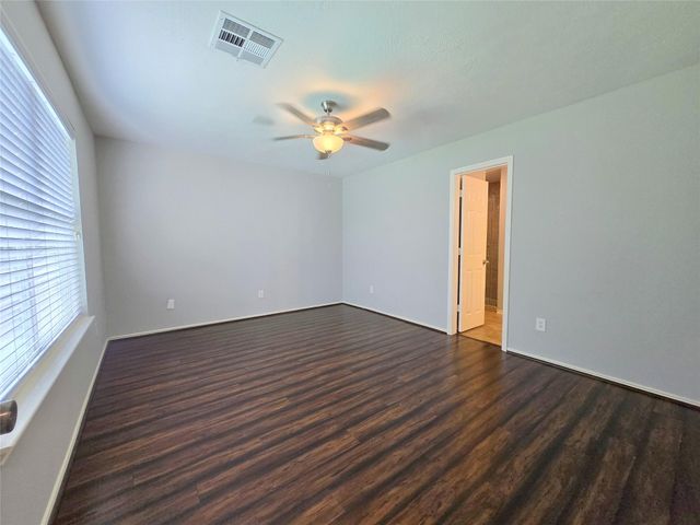 1423 Stone Bluff Drive, Houston, TX 77073