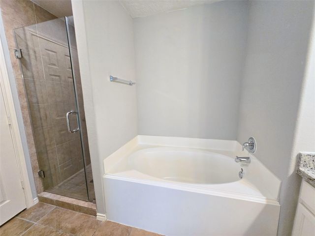 1423 Stone Bluff Drive, Houston, TX 77073