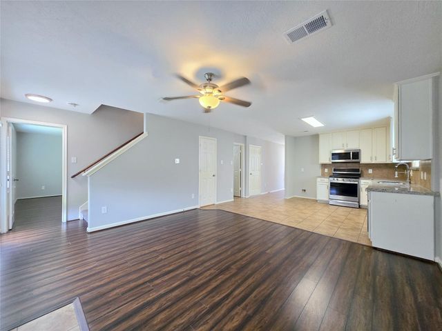 1423 Stone Bluff Drive, Houston, TX 77073