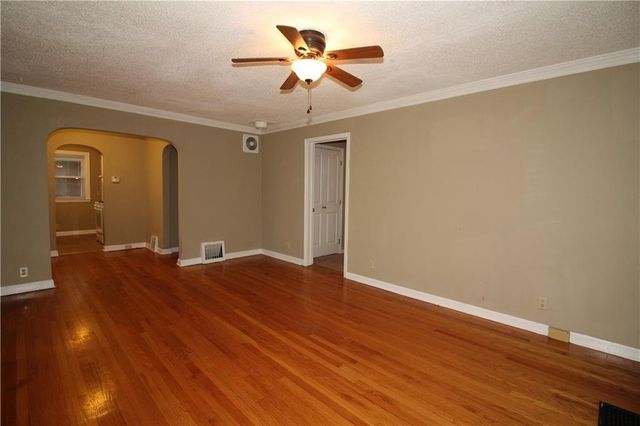 4200 Booth Street, Kansas City, KS 66103