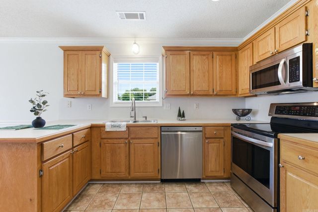 2106 Duane Dr, Beebe, AR 72012