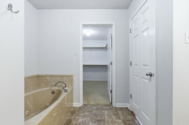 2106 Duane Dr, Beebe, AR 72012