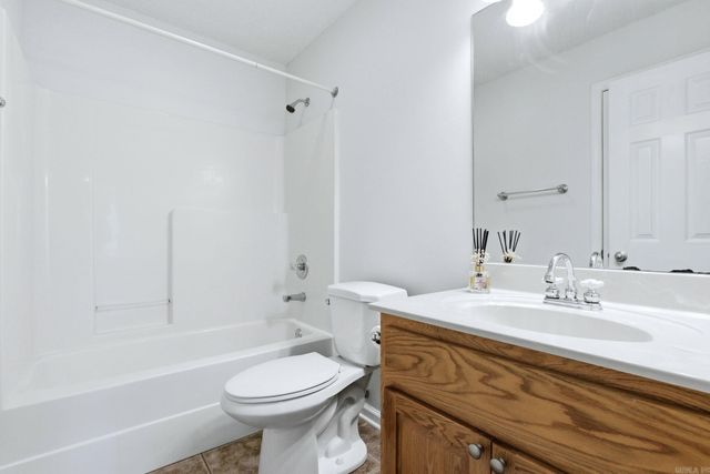 2106 Duane Dr, Beebe, AR 72012
