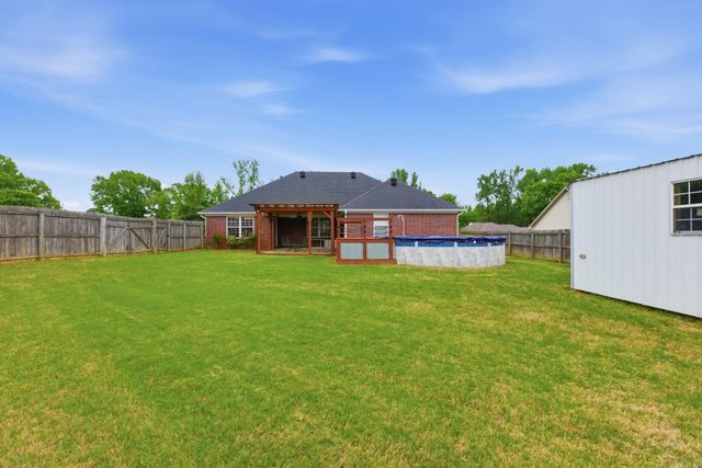 2106 Duane Dr, Beebe, AR 72012