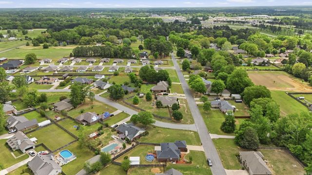 2106 Duane Dr, Beebe, AR 72012