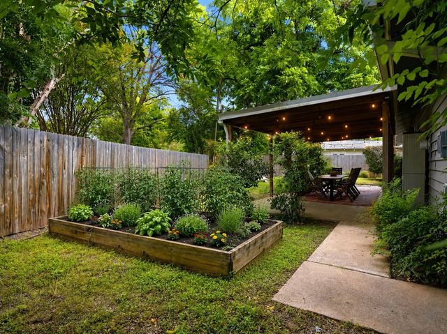 6203 Brookside DR, Austin, TX 78723