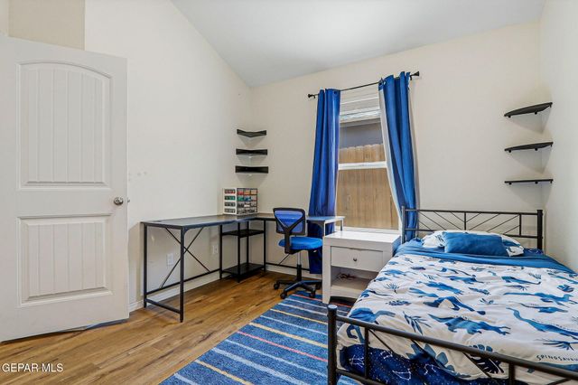 5113 HECTOR MUNOZ Drive, El Paso, TX 79938