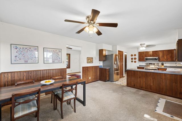144 Stoney Ridge Drive SW, Pataskala, OH 43062