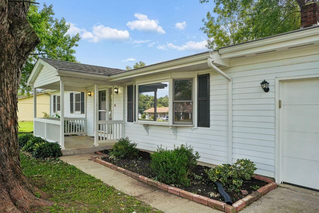 144 Stoney Ridge Drive SW, Pataskala, OH 43062