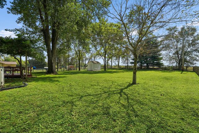 144 Stoney Ridge Drive SW, Pataskala, OH 43062
