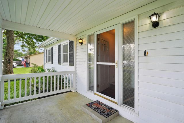 144 Stoney Ridge Drive SW, Pataskala, OH 43062