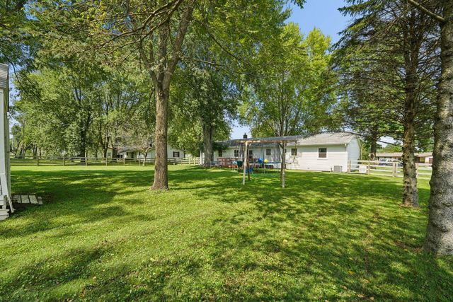 144 Stoney Ridge Drive SW, Pataskala, OH 43062