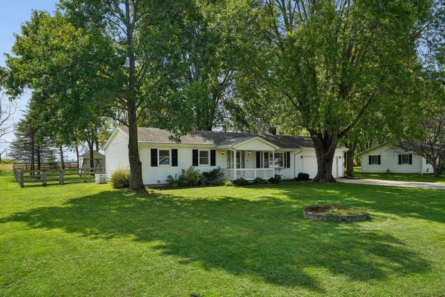 144 Stoney Ridge Drive SW, Pataskala, OH 43062