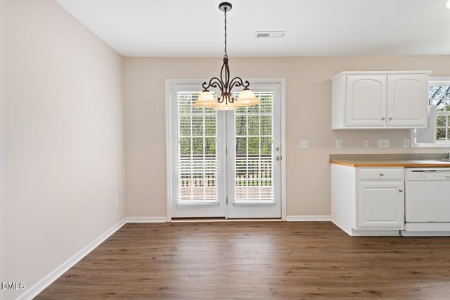 202 E Sebastian Court, Mebane, NC 27302