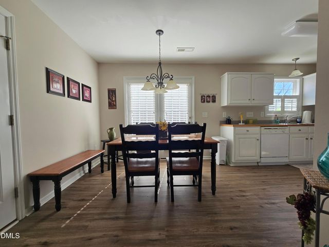 202 E Sebastian Court, Mebane, NC 27302