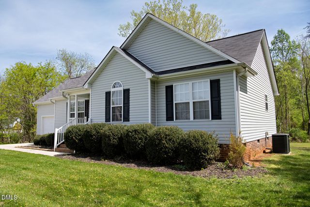 202 E Sebastian Court, Mebane, NC 27302