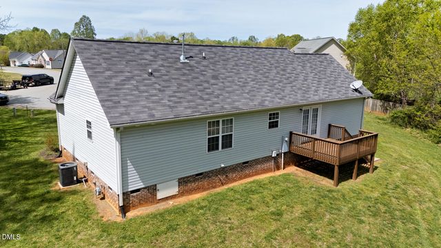 202 E Sebastian Court, Mebane, NC 27302